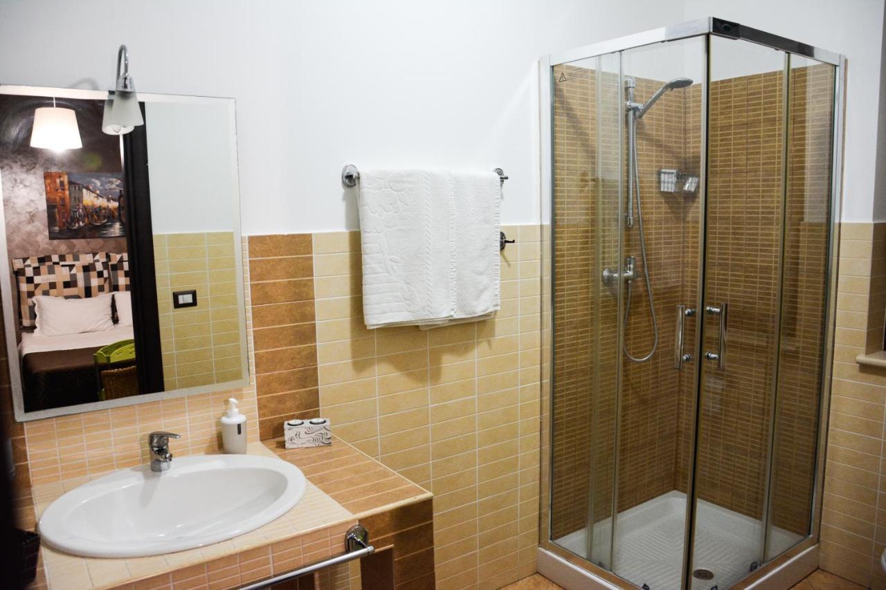 A Due Passi Dal Mare Bed and Breakfast Capo dʼOrlando Exteriör bild