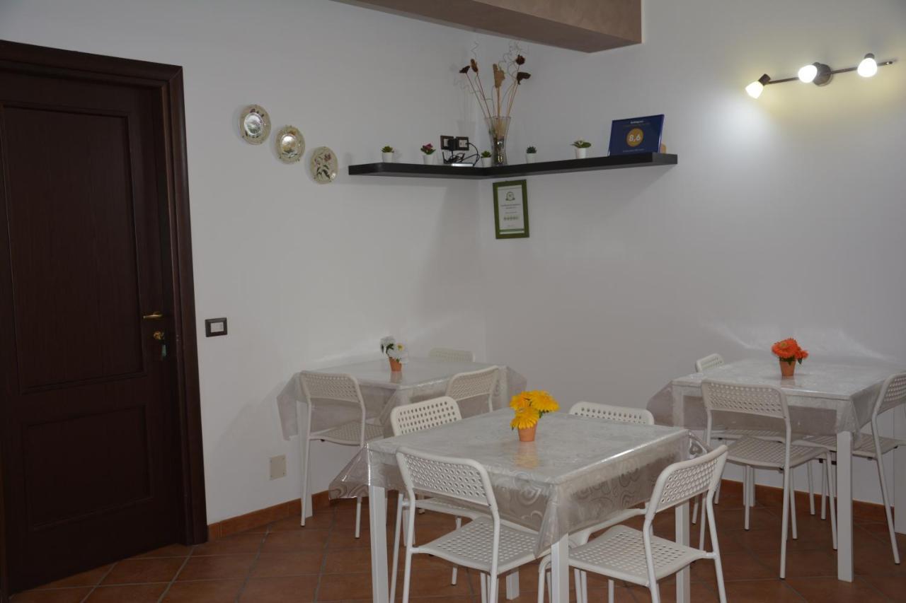 A Due Passi Dal Mare Bed and Breakfast Capo dʼOrlando Exteriör bild